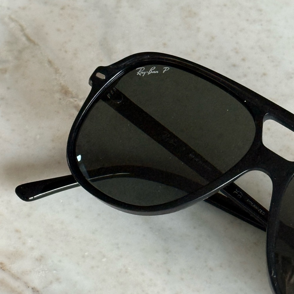 Ray-Ban polarized Black Sunglasses